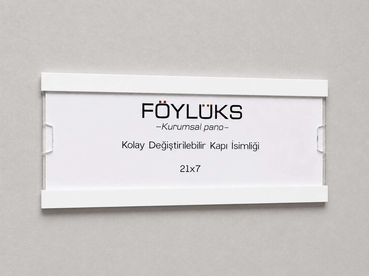 Kolay Değiştirilebilir İsimlik Beyaz